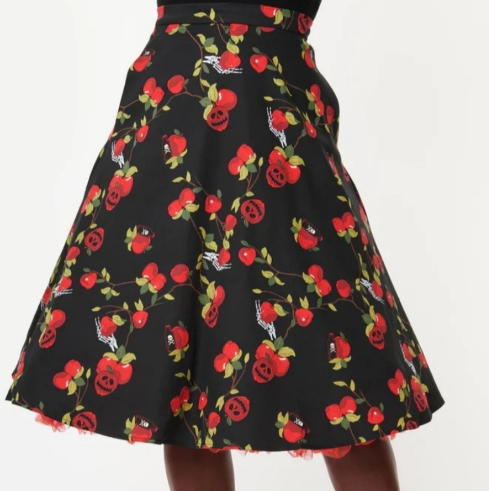 Unique Vintage & Collectif Deathly Apples Swing Skirt Size UK 8, US XS-4